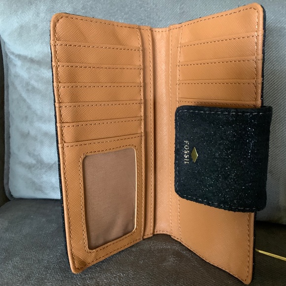 Fossil Wallet - Picture 2 of 3